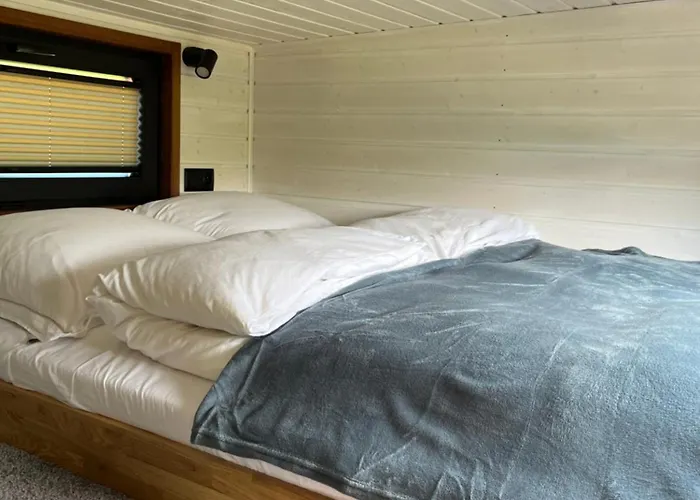 Mobi Zielona Dolina بيت للعطل *